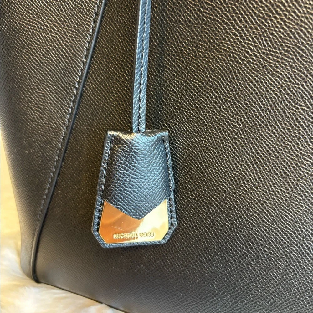 Michael Kors Maddie Medium Crossgrain Tote – Black with Gold Hardware